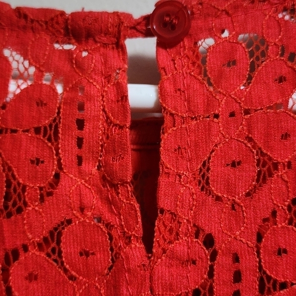 Bella umbra cold shoulder silk lace detailing midi dress color red size large - Picture 6 of 6